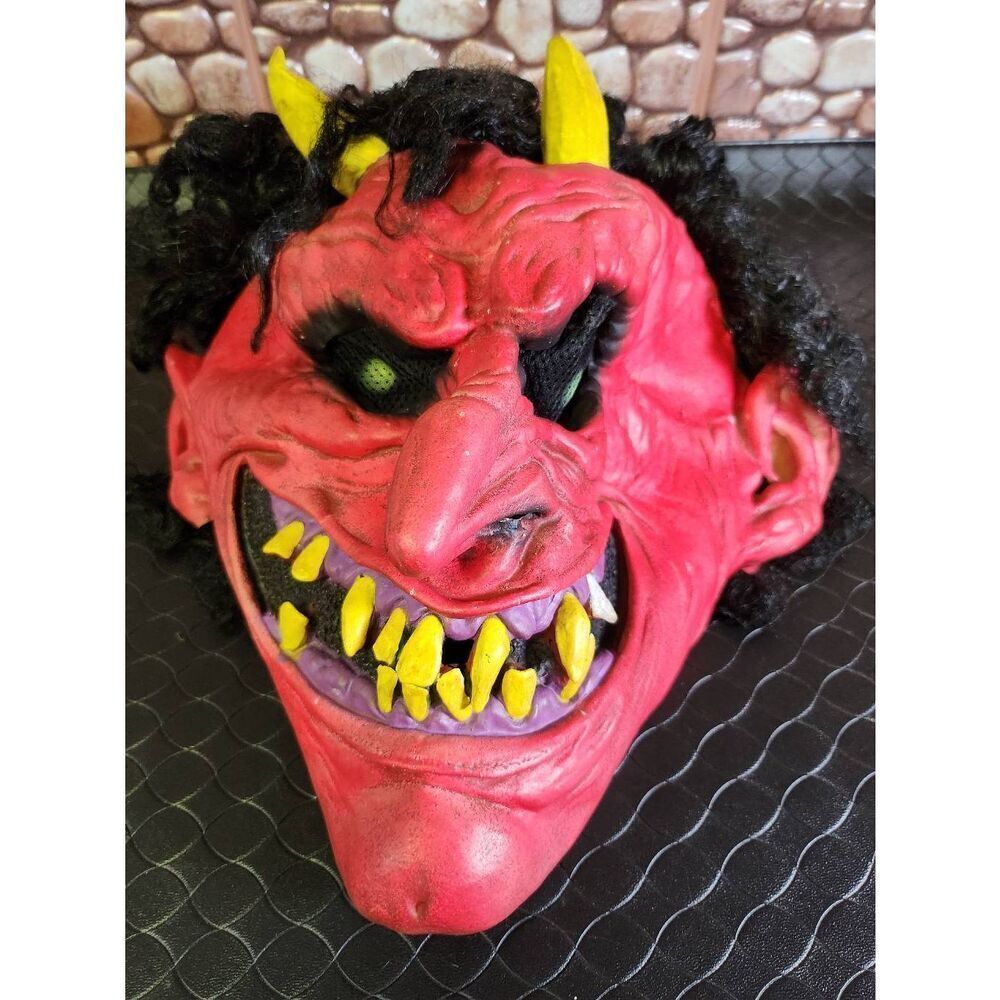 2002 Paper Magic Group Halloween Red Devil Mask Curly Hair Demon Goblin Monster